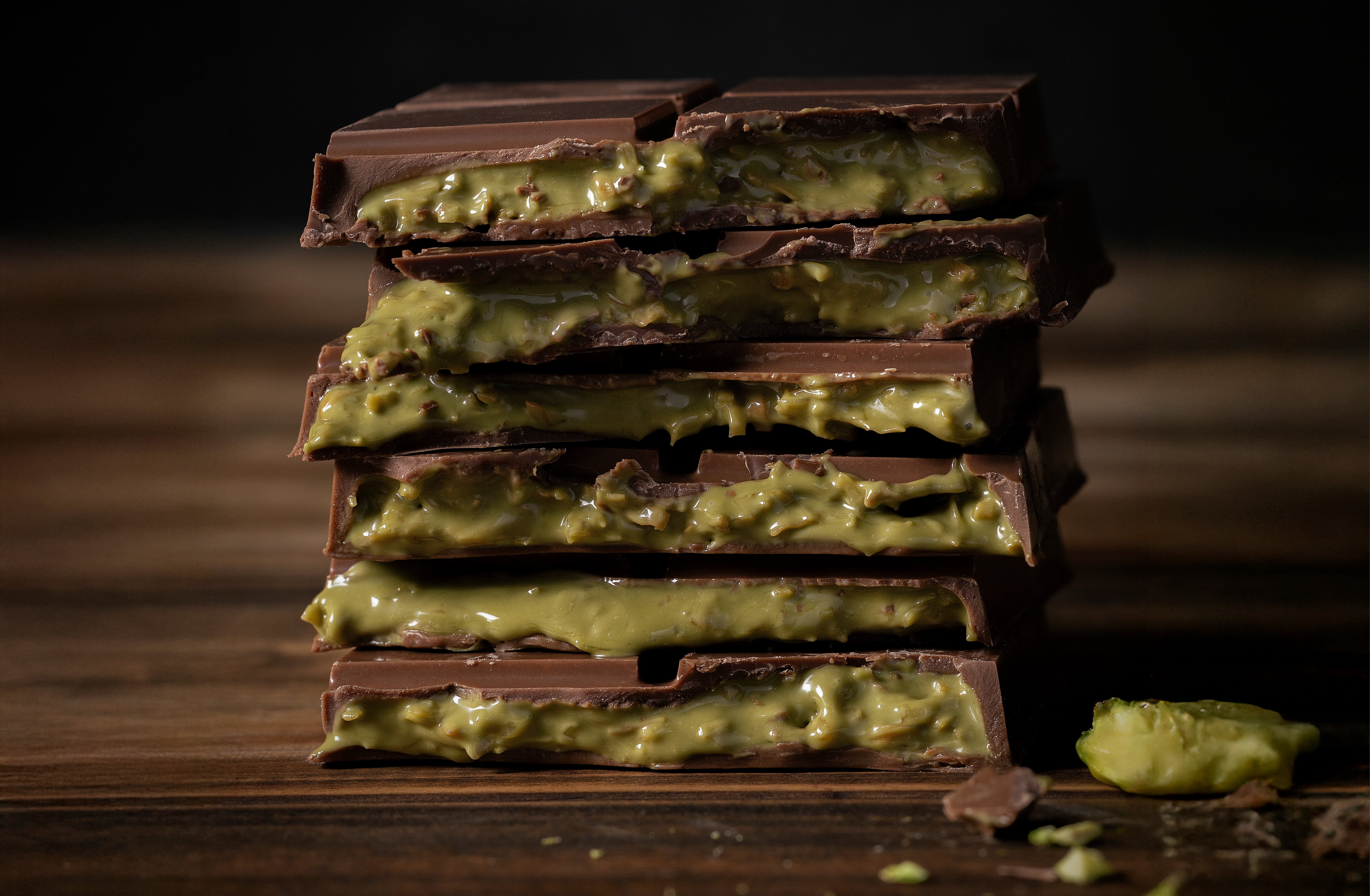 Tableta de chocolate leche pistacho & kanafe