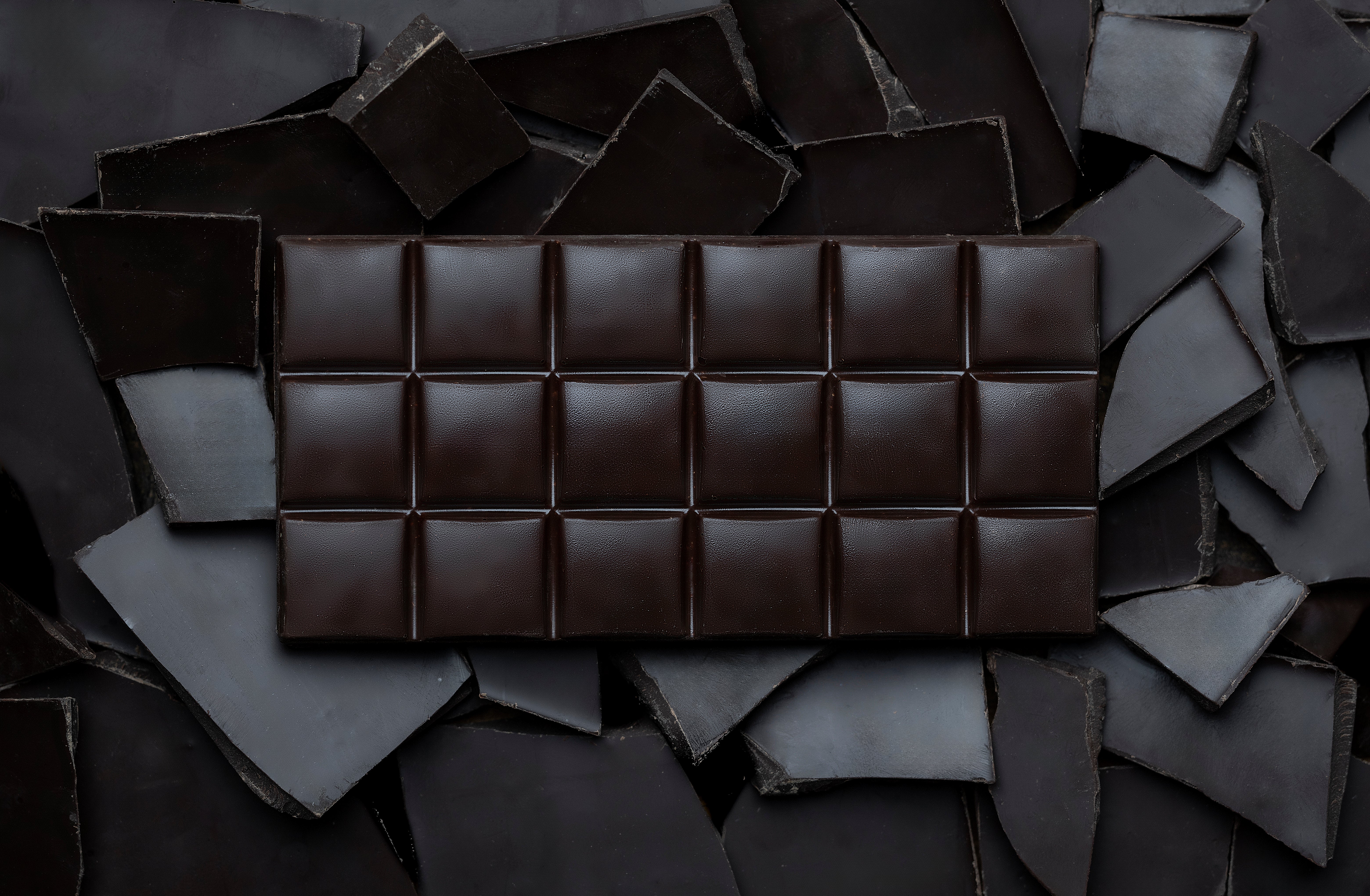 Tableta de chocolate bitter & almendras